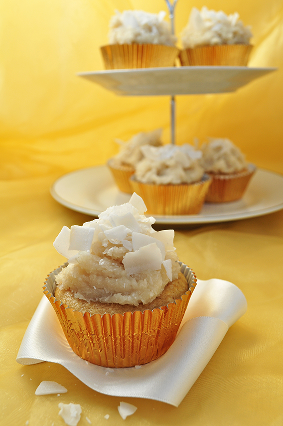 vegan coconut cupcakes